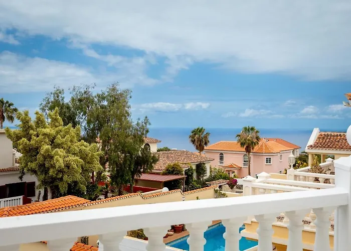 Exclusive Olivia With Private Pool Callao Salvaje