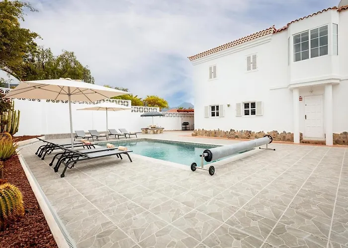 Villa Exclusive Olivia With Private Pool Callao Salvaje